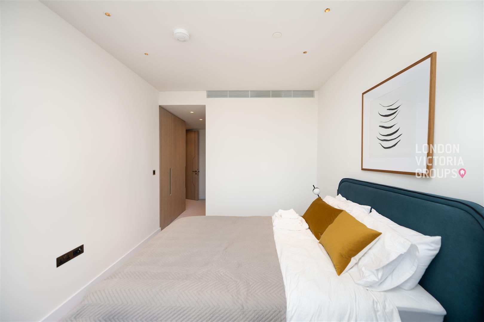 River Park Tower, 1 Nine Elms Lane, London